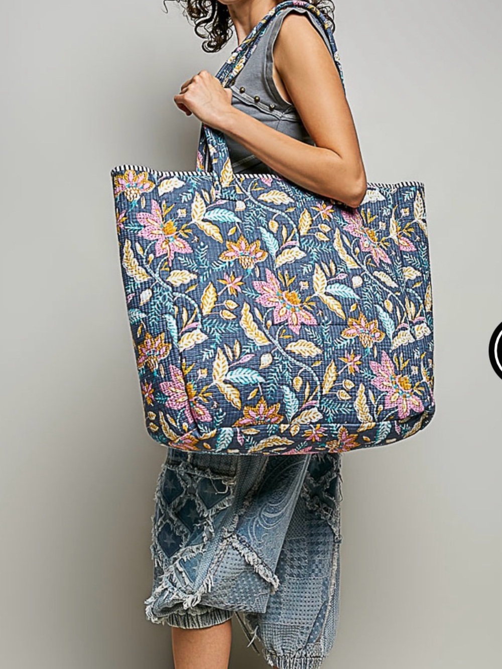 POL Floral Quilted Tote Bag in Pastel Colors